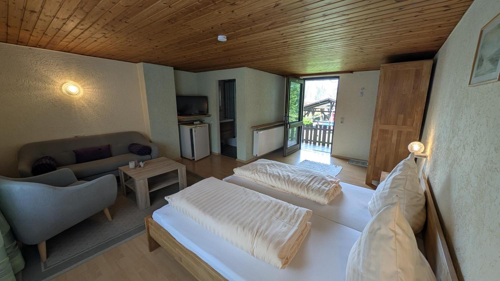 Cafe Zum Toni Hotel Thyrnau ภายนอก รูปภาพ
