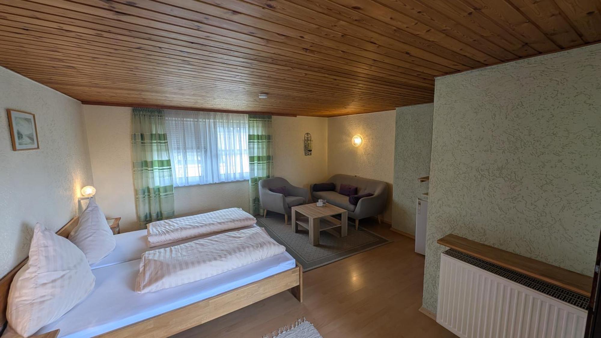 Cafe Zum Toni Hotel Thyrnau ภายนอก รูปภาพ
